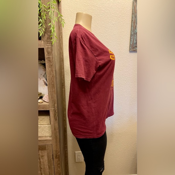 HARRY POTTER Gryffindor Universal Theme Park T-shirt size L - Picture 5 of 10